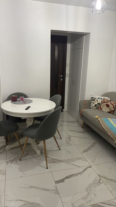Apartament 2 Camere Decomandat Confectii