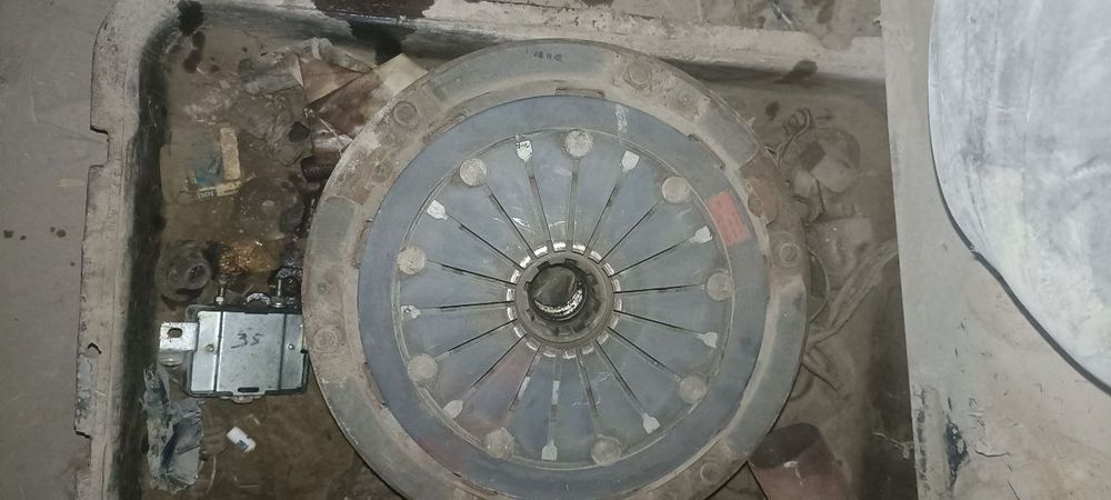 Jatka 303 zapchastlari sotiladi