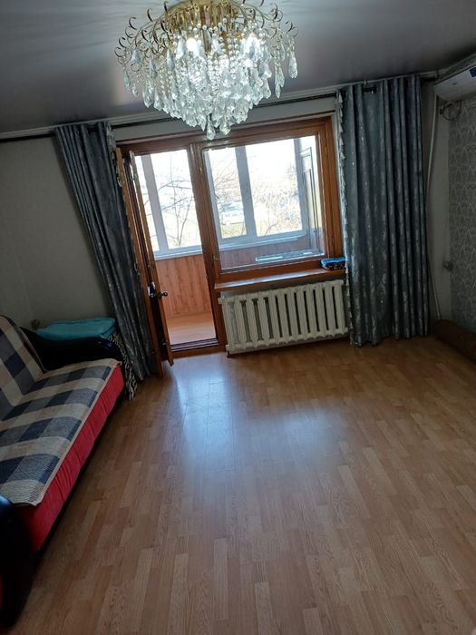 Продаётся 4-х комнатная квартира.