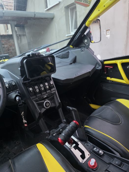 De vanzare CAN-AM Maverick XMR . 1000 cm 200 cp. Tel  0754329407