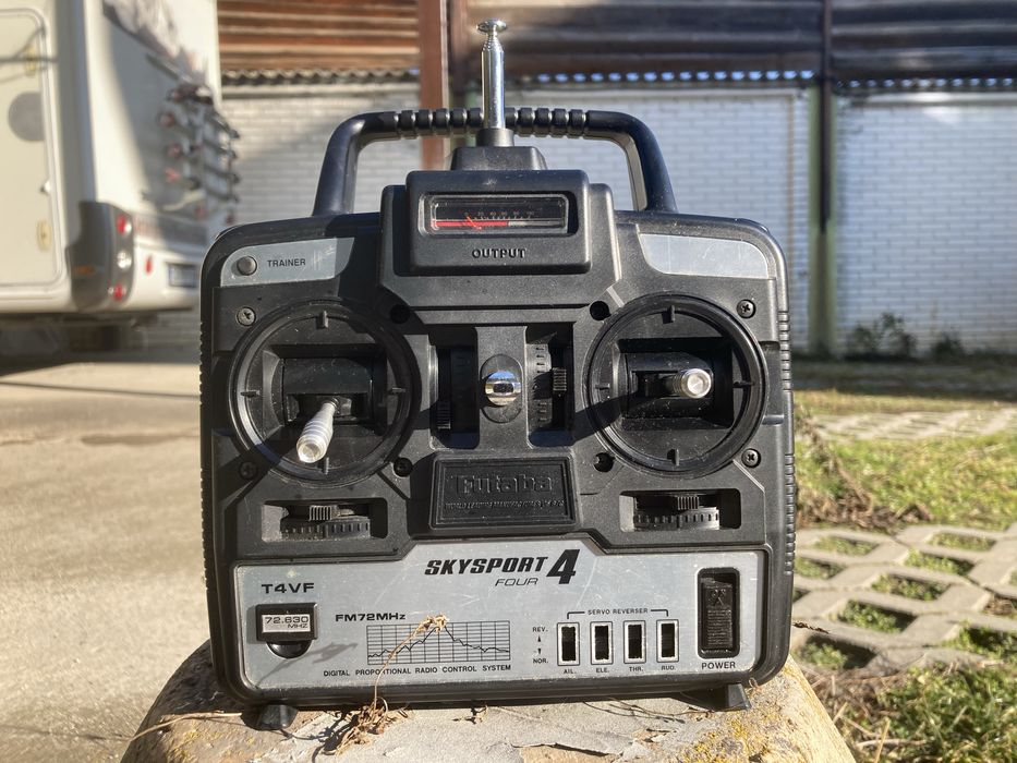 Рц самолет с двг на Hobbico