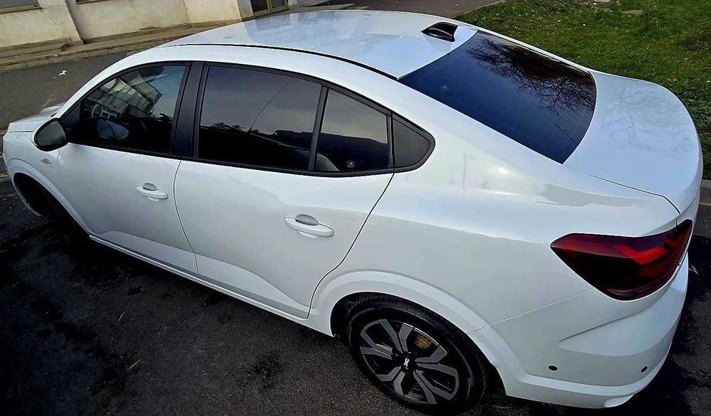 Logan III Prestige ECO-G 2024