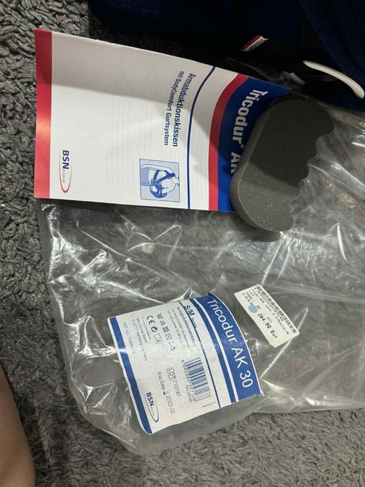 Nou-Perna pentru abductie mobilizare umar si brate