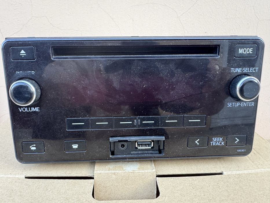 Продам штатная автомагнитола на Прадо 150