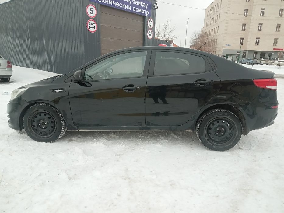 Продам Киа рио 2015