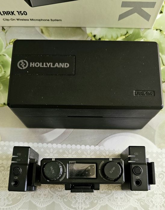 Hollyland LARK 150 Wireles Dual Microphone system