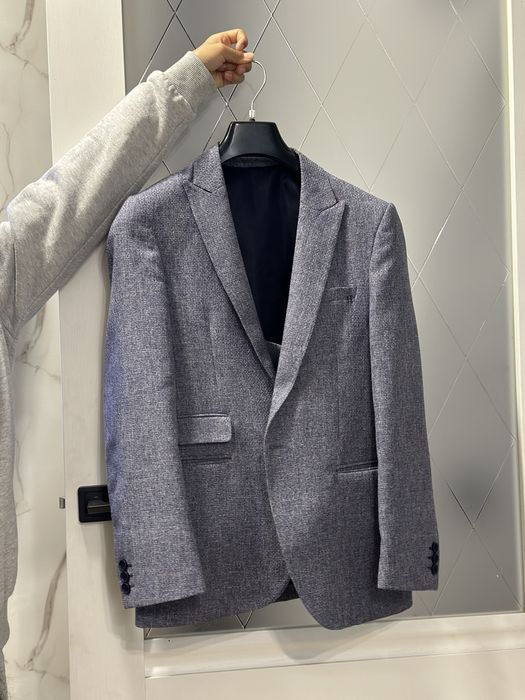 Продам пиджак с желетом