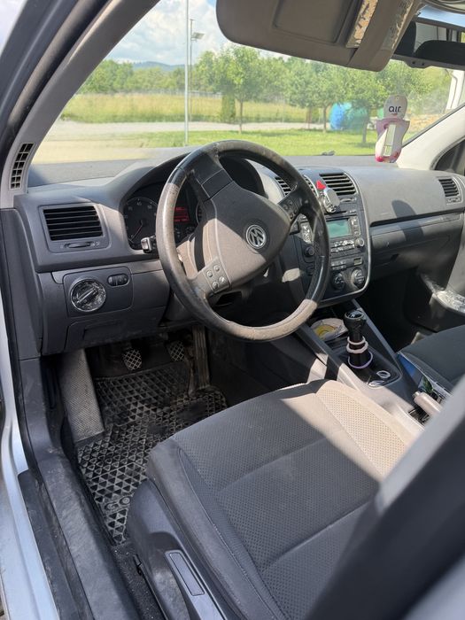 Vand golf 5 benzina
