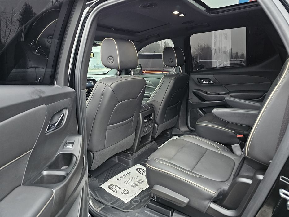 CHevrolet  Traverse. Yili 2023. Yurgani 25000. Narxi 48500