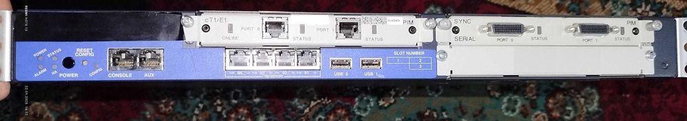 Сетевой коммутатор и роутер Juniper SRX240, EX3200, EX2200 seria