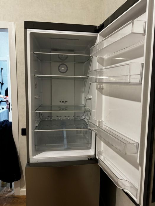 Холодильник Haier C2F636CFRG