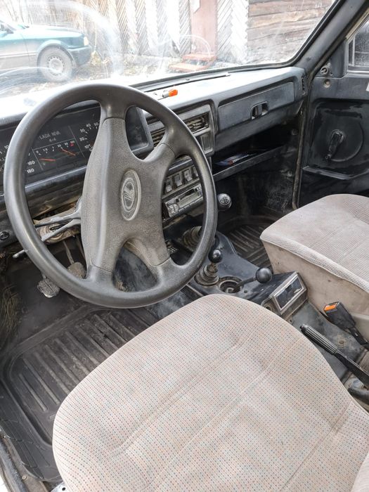 Продам ниву (ваз 2121)