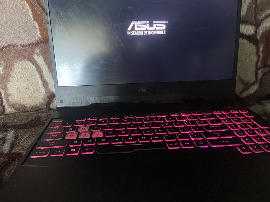 Vand laptop gamin Asus Tuf