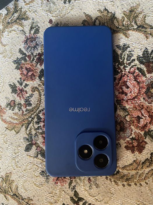 Телефон реалмий нот 50