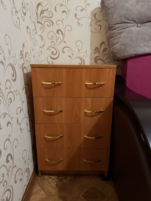 Продается тумба в хорошем состоянии, б/у.