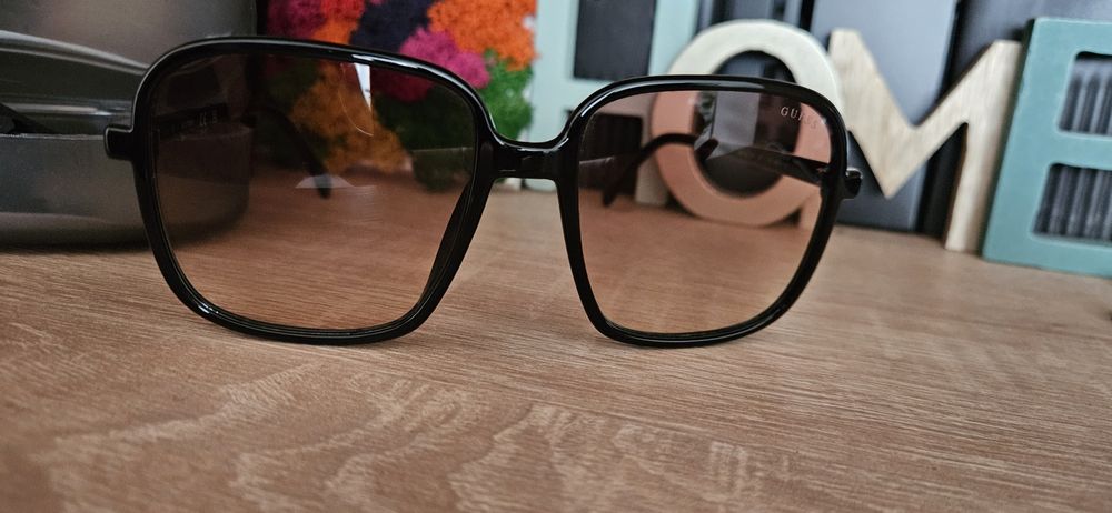 Ochelari de soare GUESS