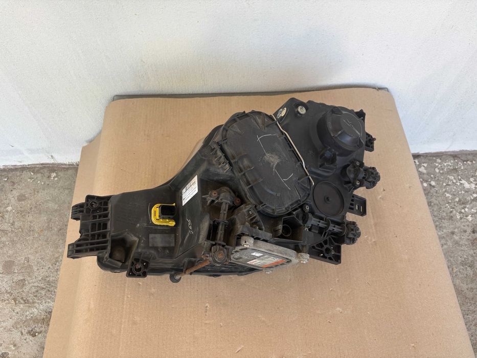 Far dreapta bixenon complet Mercedes Actros MP4 dupa 2011 A9608200739