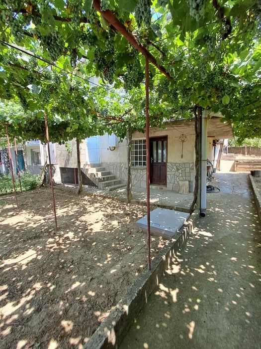 Продава се къща в гр.Крумовград  село Каменка