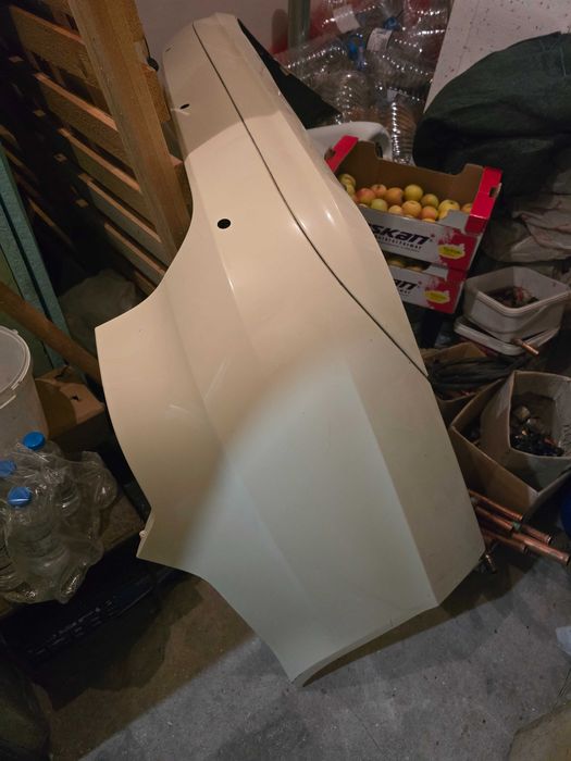 Продавам задна броня мерцедес Е класа w212