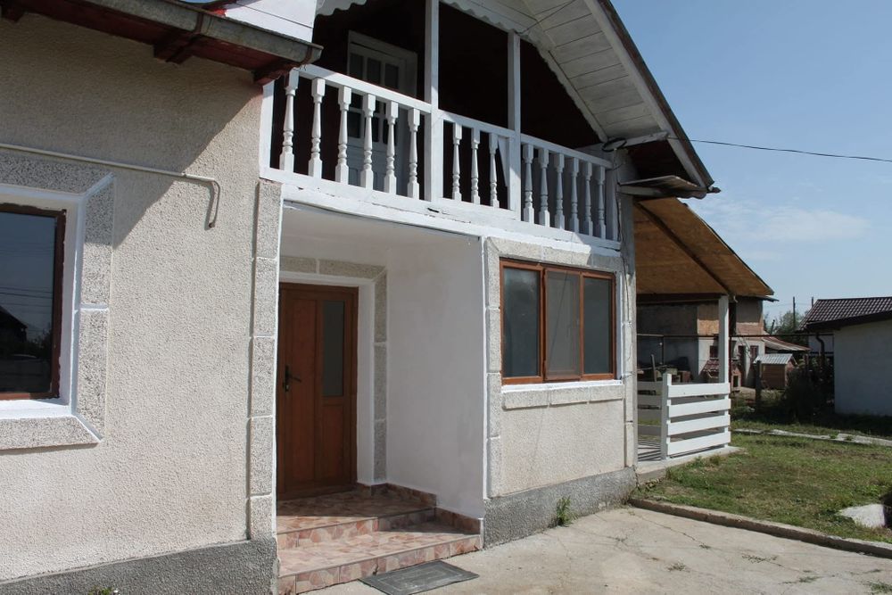 Vând casă Bradu Argeș 5 minute de Pitești