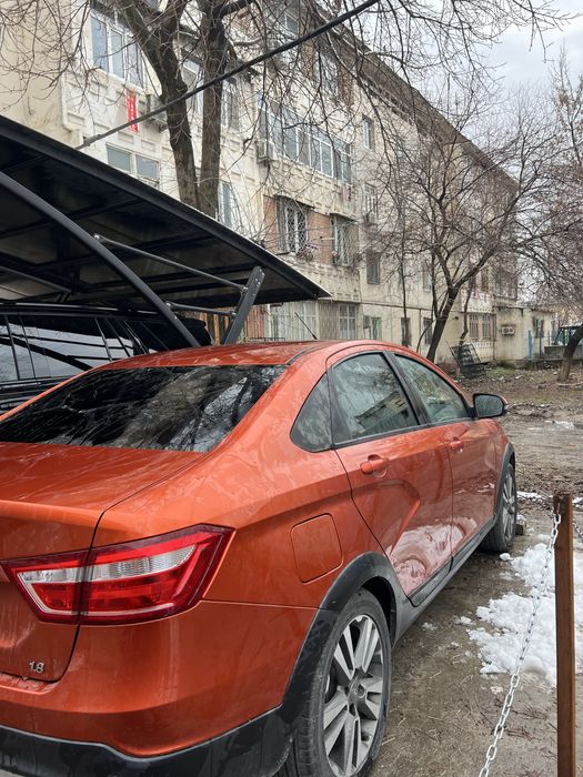 Lada vesta sotiladi srochna