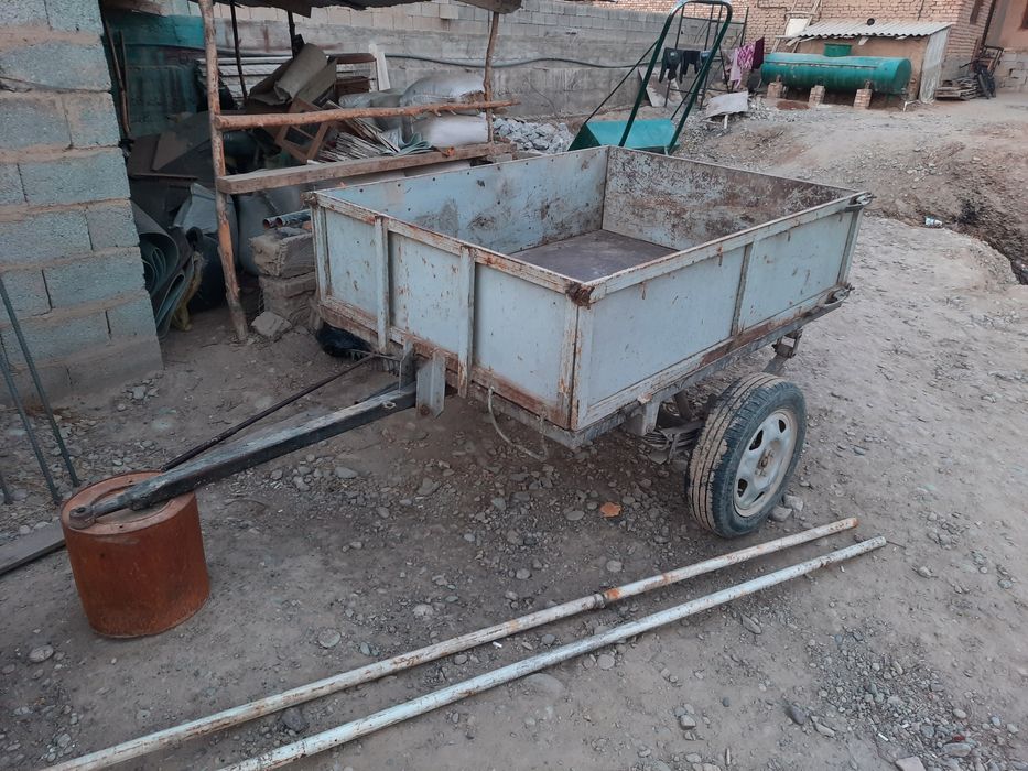 Прицеп сотилади.