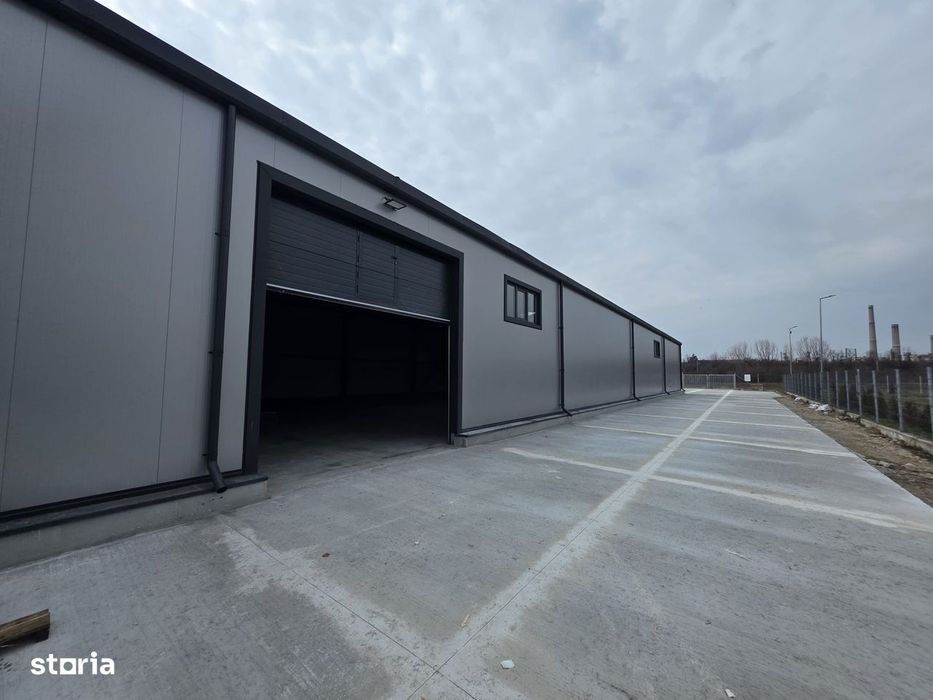 Hală 600 mp (H: 6.5m) cu platformă betonată 2000 mp, langa A3