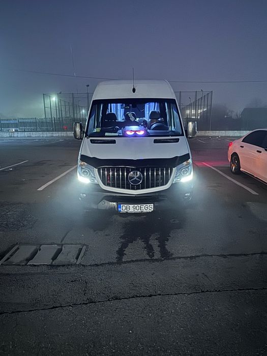 Mercedes Sprinter 319, 6+1 autoutilitara