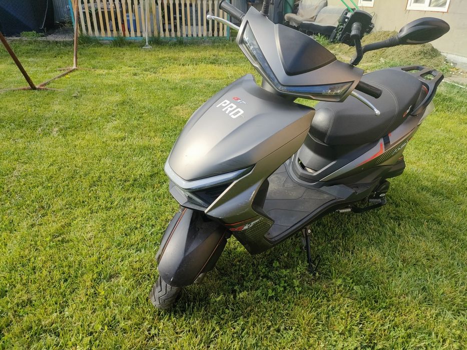 Скутер/мопед 125 куб.