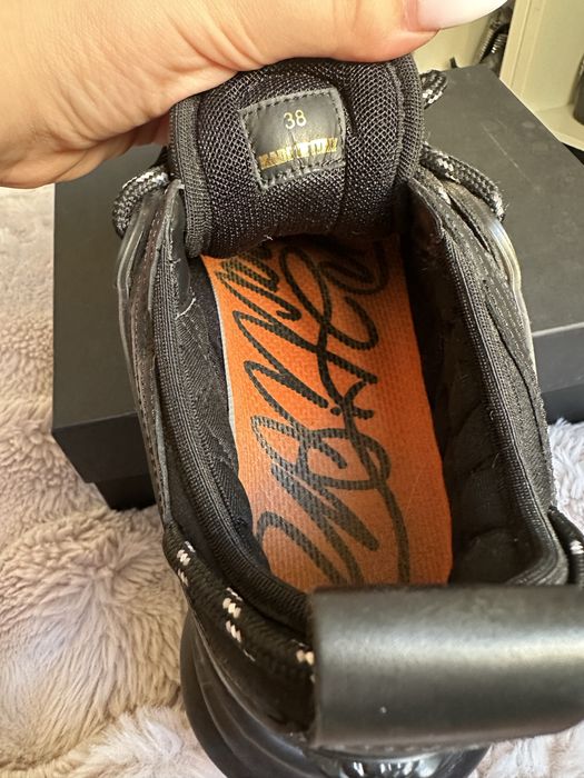 versace chain reaction