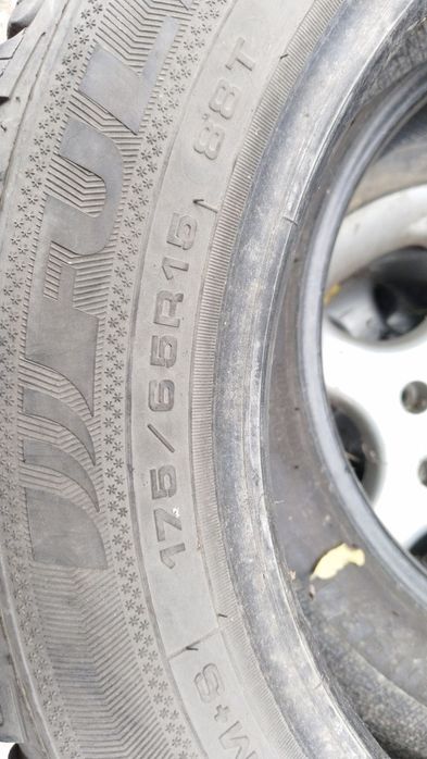 Четири броя всесезонни гуми Фулда