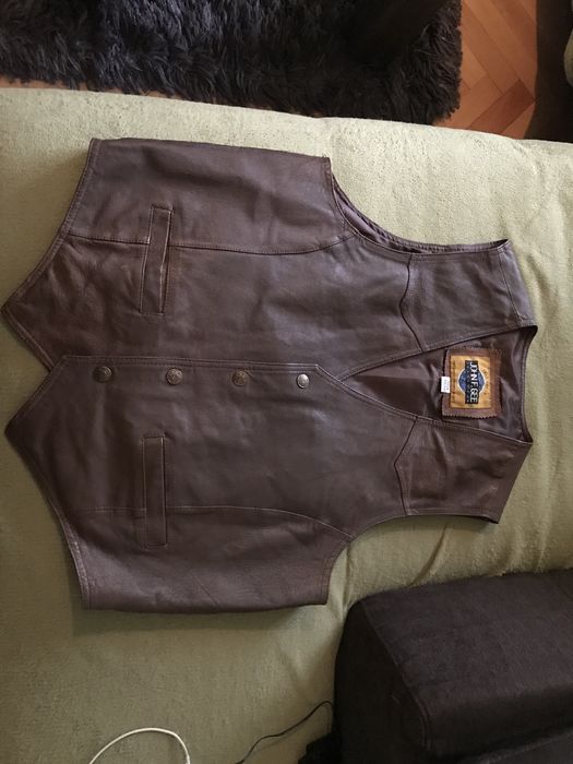 Vesta  din piele,pentru motociclisti,mare 48-50