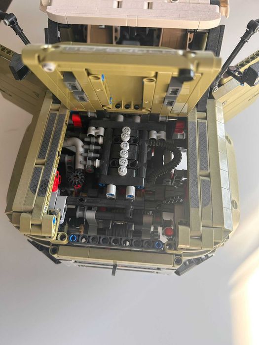 Lego Technic Land Rover Defender