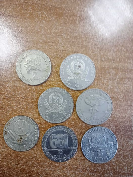 различни часовници всички работещи