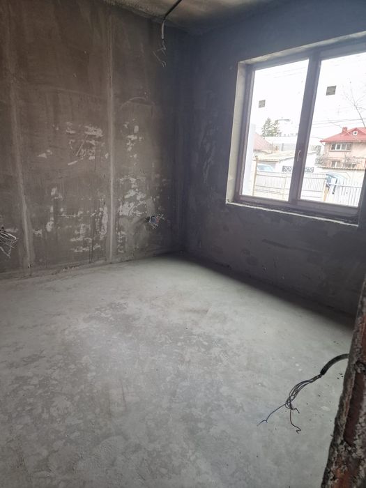 Executam sapă fluida de ipsos