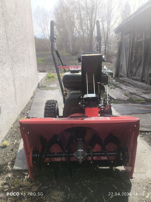 Продам Снегоочиститель