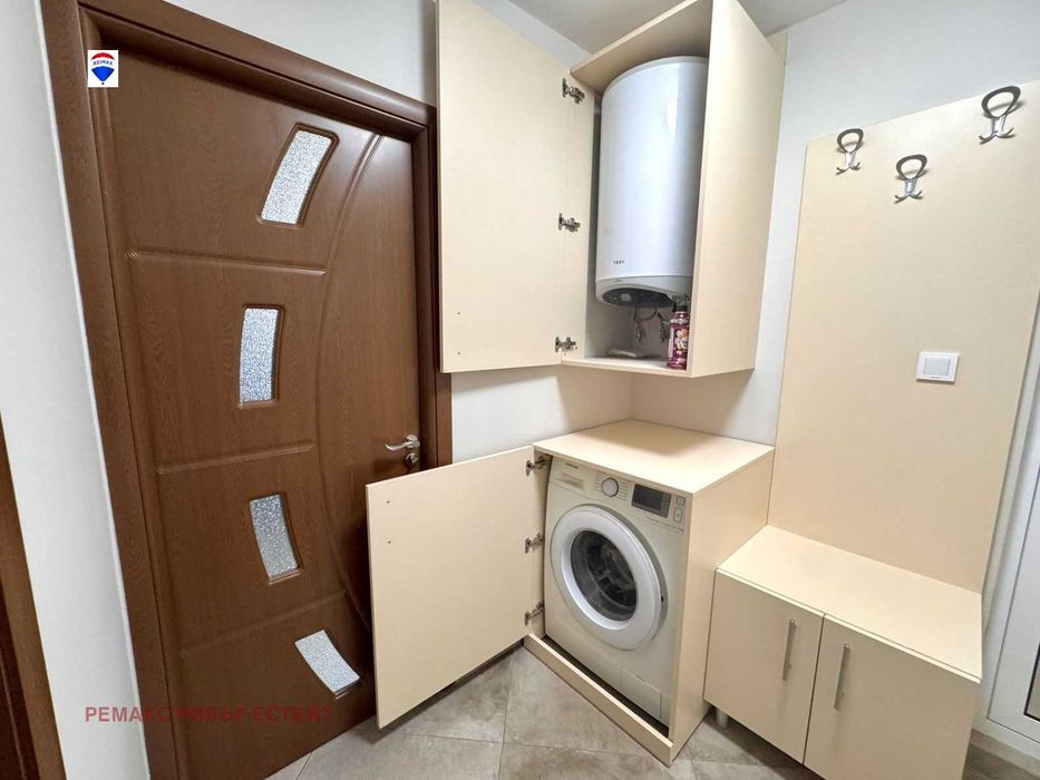 Дава се под наем Едностаен апартамент в Русе, Дружба 1 - 55 кв.м за 306 € - Снимка #3