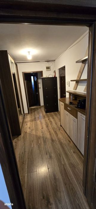 Închiriez 3 camere, Decomandate ,Călugăreni,Et. 1 65 mp