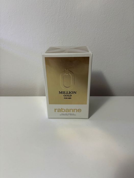 Vand Parfum de barbati si femei