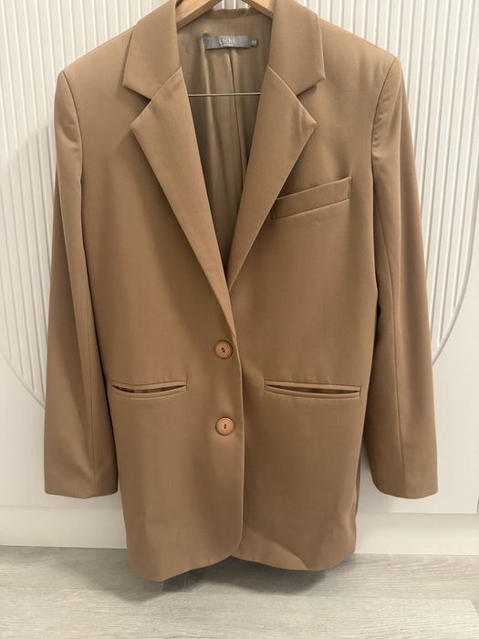 Женский жакет костюмный