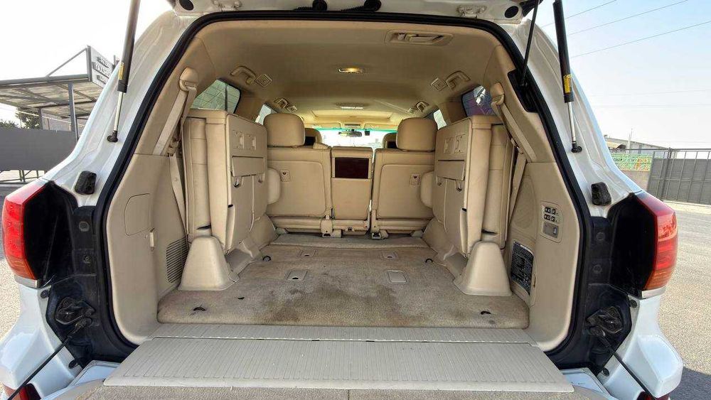LEXUS LX570, 2013 йил идеал ҳолатда, двигател капитал таъмирланган
