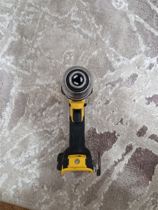 Masina de insurubat cu impact DeWalt