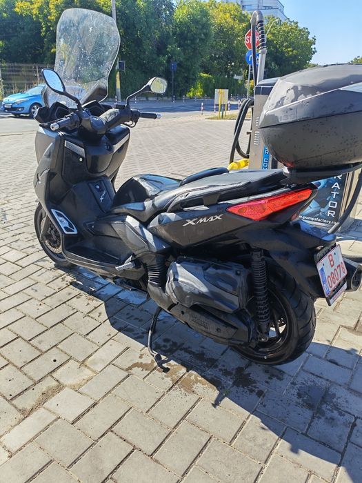 Yamaha X-Max 400cc