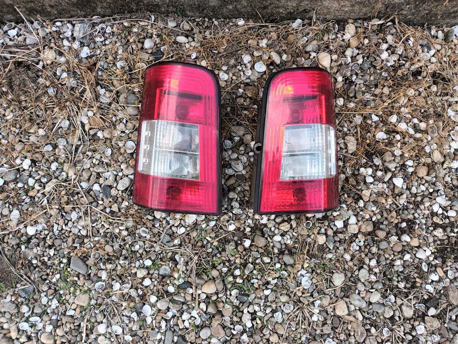 Ляв и десен стоп за ситроен берлинго пежо партнер CITROEN BERLINGO