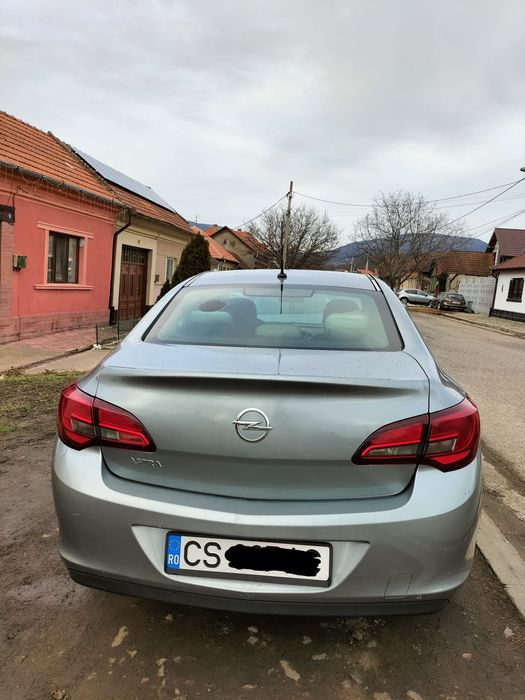 Opel Astra J Primul Proprietar