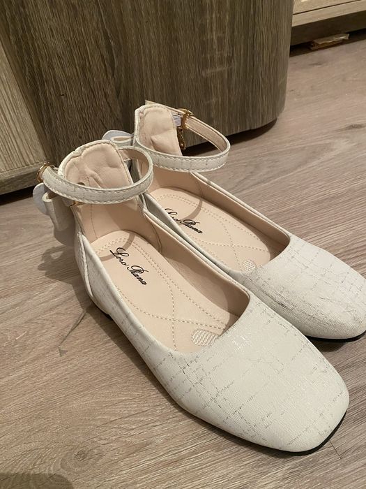 Продажа детских туфлей