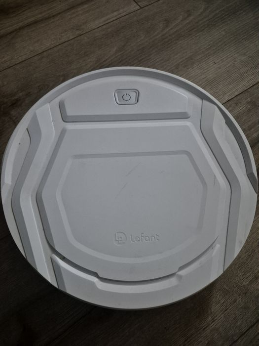 Aspirator robot Lefant