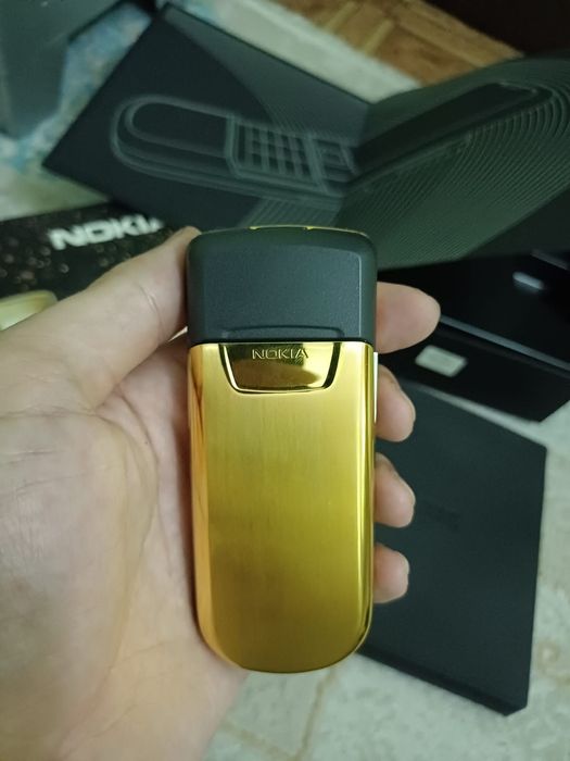 Nokia8800 сатылады