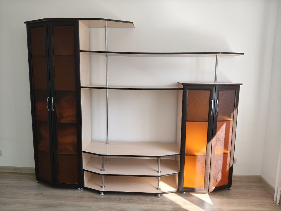 Продам гостинную