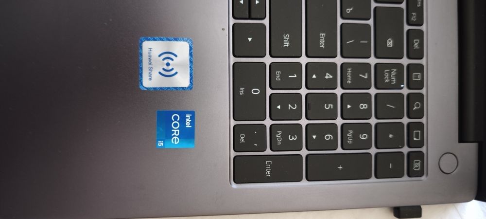 Продам ноутбук HUAWEI